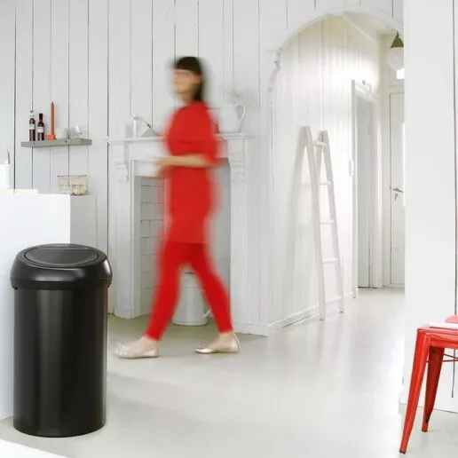 פח טאץ 60 ליטר שחור מט Brabantia + משלוח חינם