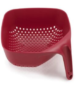 מסננת מרובעת M