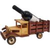 משאית עתיקה וינטג' מעץ בגוון בהיר מעמד לבקבוק יין מק"ט: 4604 מסדרת מוצרי רטרו וינטג' משאית עתיקה עבודת יד (היין להמחשה בלבד) מידות: 37x10.5x5 ס"מ