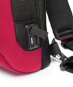 תיק צד נגד גניבות עמיד במים עם נעילה TSA וכבל USB מובנה לטעינה ניידים יוניסקס צבע אדום מבית המותג BANGE