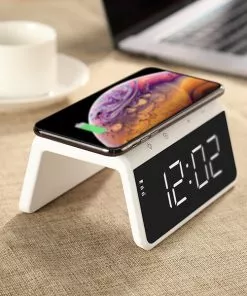 מטען אלחוטי מהיר 10W משולב עם שעון דיגיטלי ספרות לד לבנות ותאורת לד