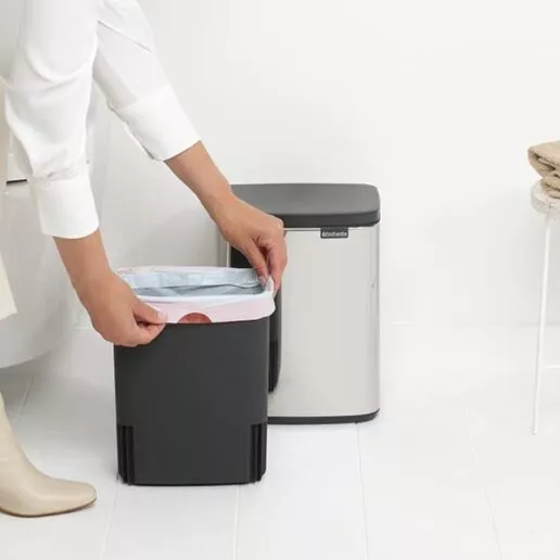 פח אשפה נתלה לשירותים BO ברבנטיה 7 ליטר, מבריק Brabantia