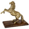 פסל סוס על רגליים אחוריות אלומניום בגימור זהב על בסיס עץפסל סוס על רגליים אחוריות אלומניום בגימור זהב על בסיס עץ