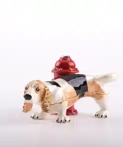 כלב משתין על ברז אש Dog Peeing on Fire Hydrant- קופסת תכשיטים Keren Kopal